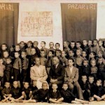 Nxënëst e shkollës " Naim Frashëri " në pazarin e Ri, 1942